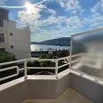 Fron Hotel *