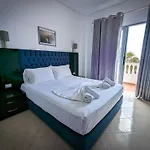 Hotel Fron