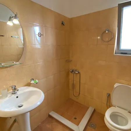 Hotell Fron Sarandë