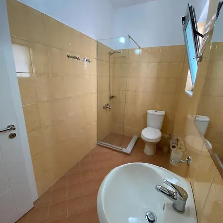 Fron Hotell *