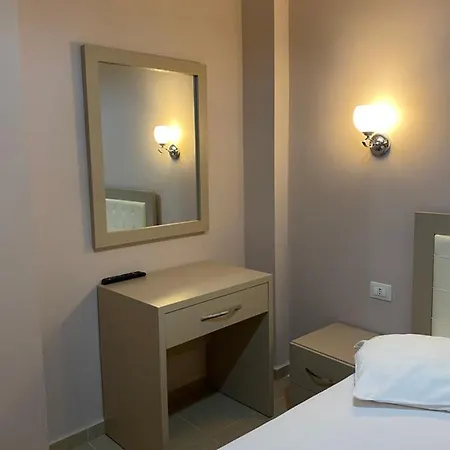 Fron Hotel