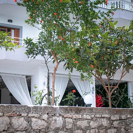 Fron Sarandë